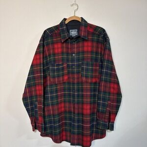 Men's Woolrich Plaid Shirt Size XL made In USA #042